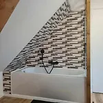 Maison Cosy Avec Jacuzzi 아파트 *