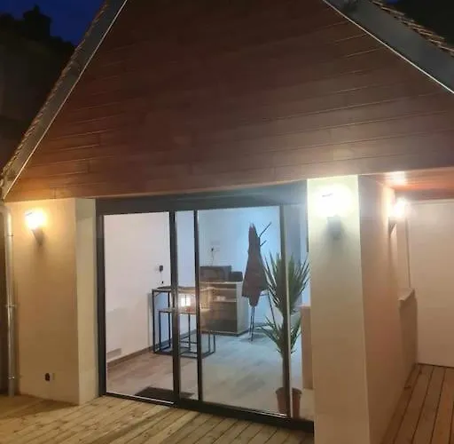 Maison Cosy Avec Jacuzzi Apartment *